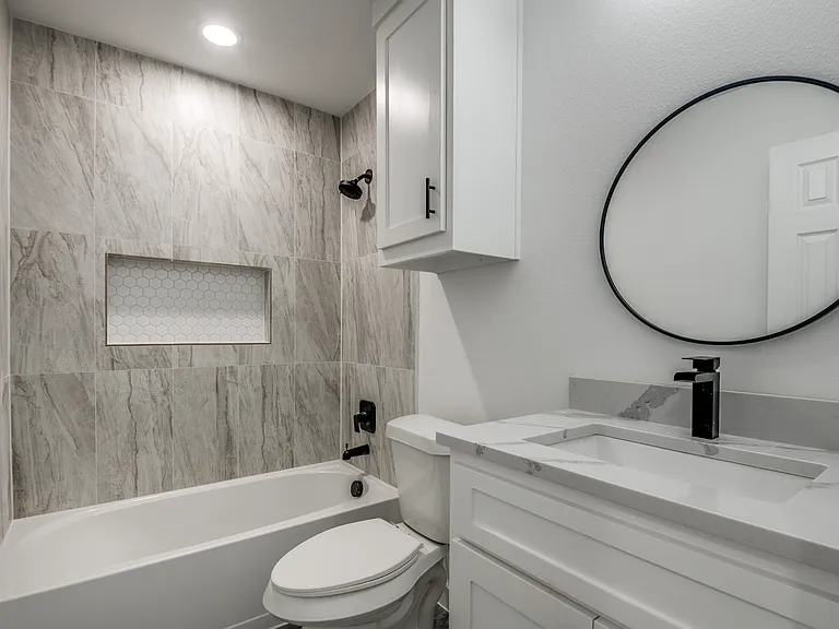 3305 Mineola St #A — Photo 8