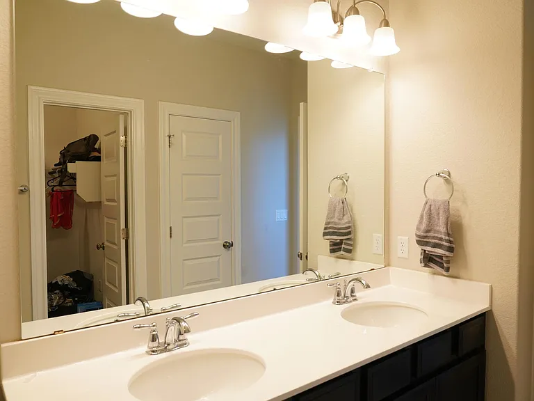 9601 Gynerium Dr — Photo 9