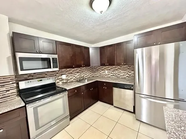 6101 N Falls Circle Drive #402, Lauderhill, FL 33319