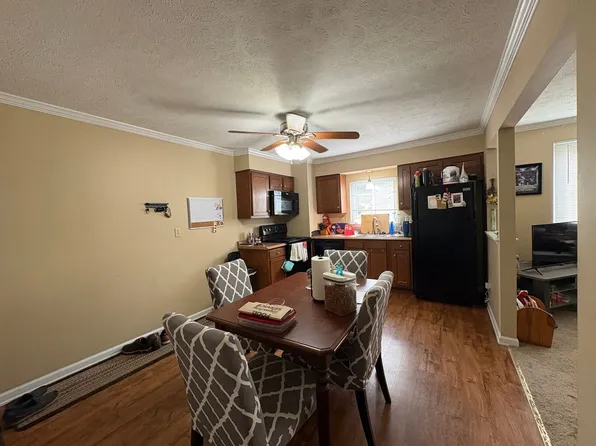1000 State - (32260), 1000 State Ave APT 4, Coraopolis, PA 15108