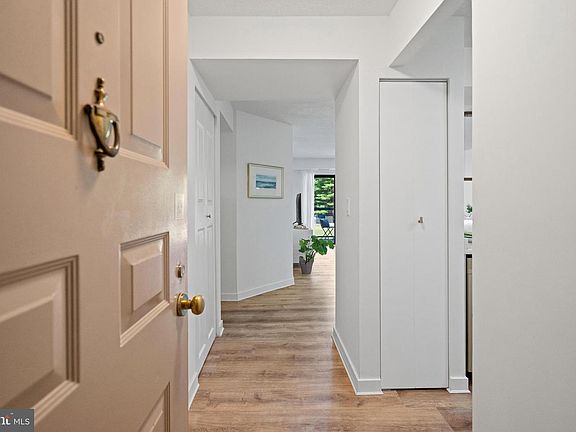 3rd image of 2100 Langston Blvd APT 217
