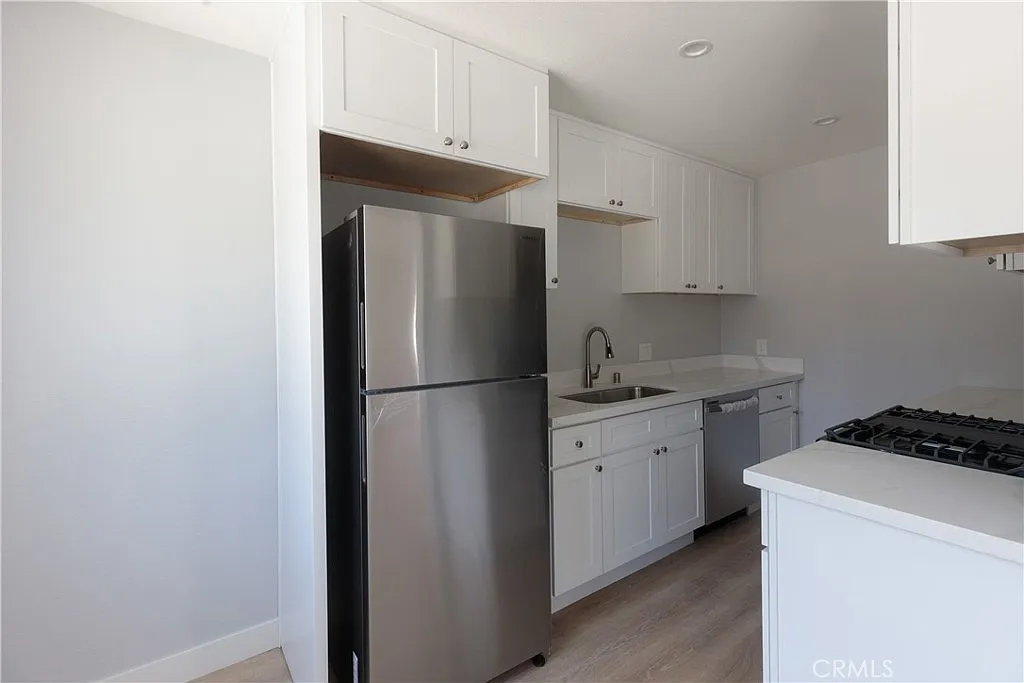 1 bed, 650 sqft, $1,610 — Photo 2