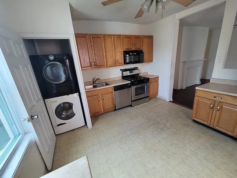 419 Fairmount Ave #B — Photo 22