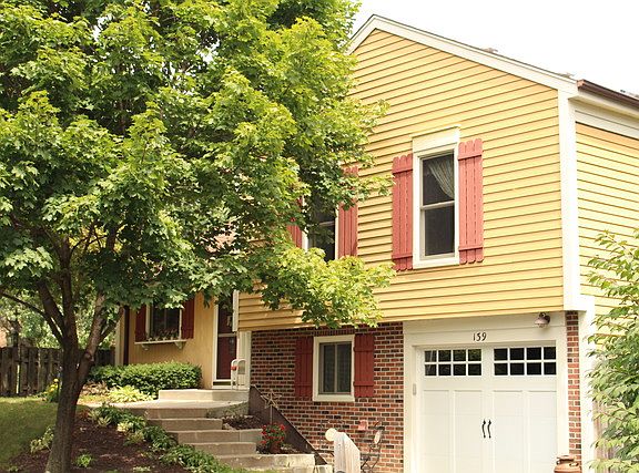 2nd image of 139 Wallace Ct