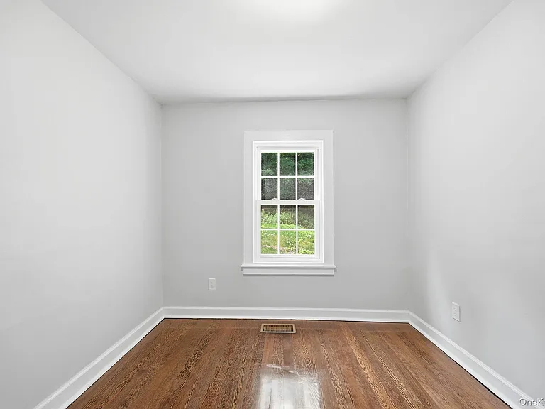 472 Bullet Hole Rd — Photo 9