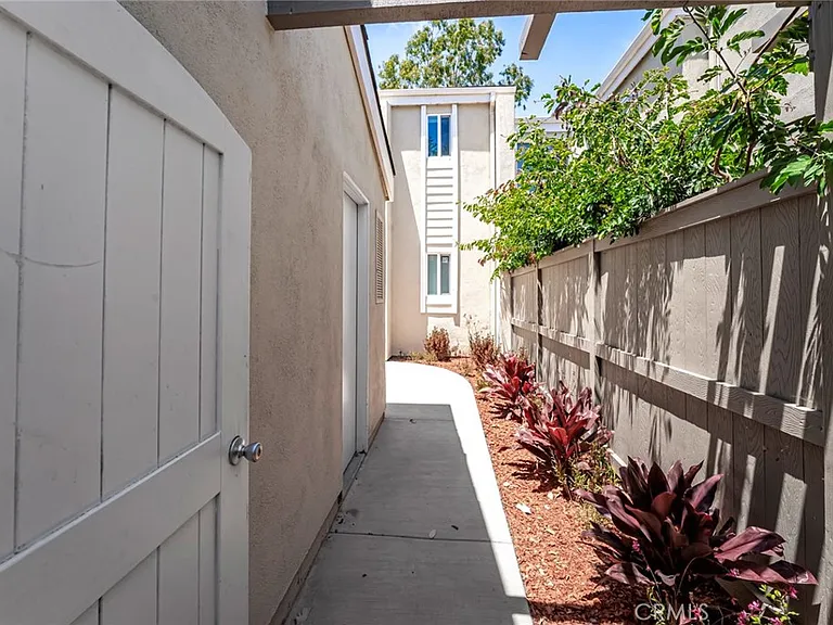 19751 Oceanaire Cir — Photo 4