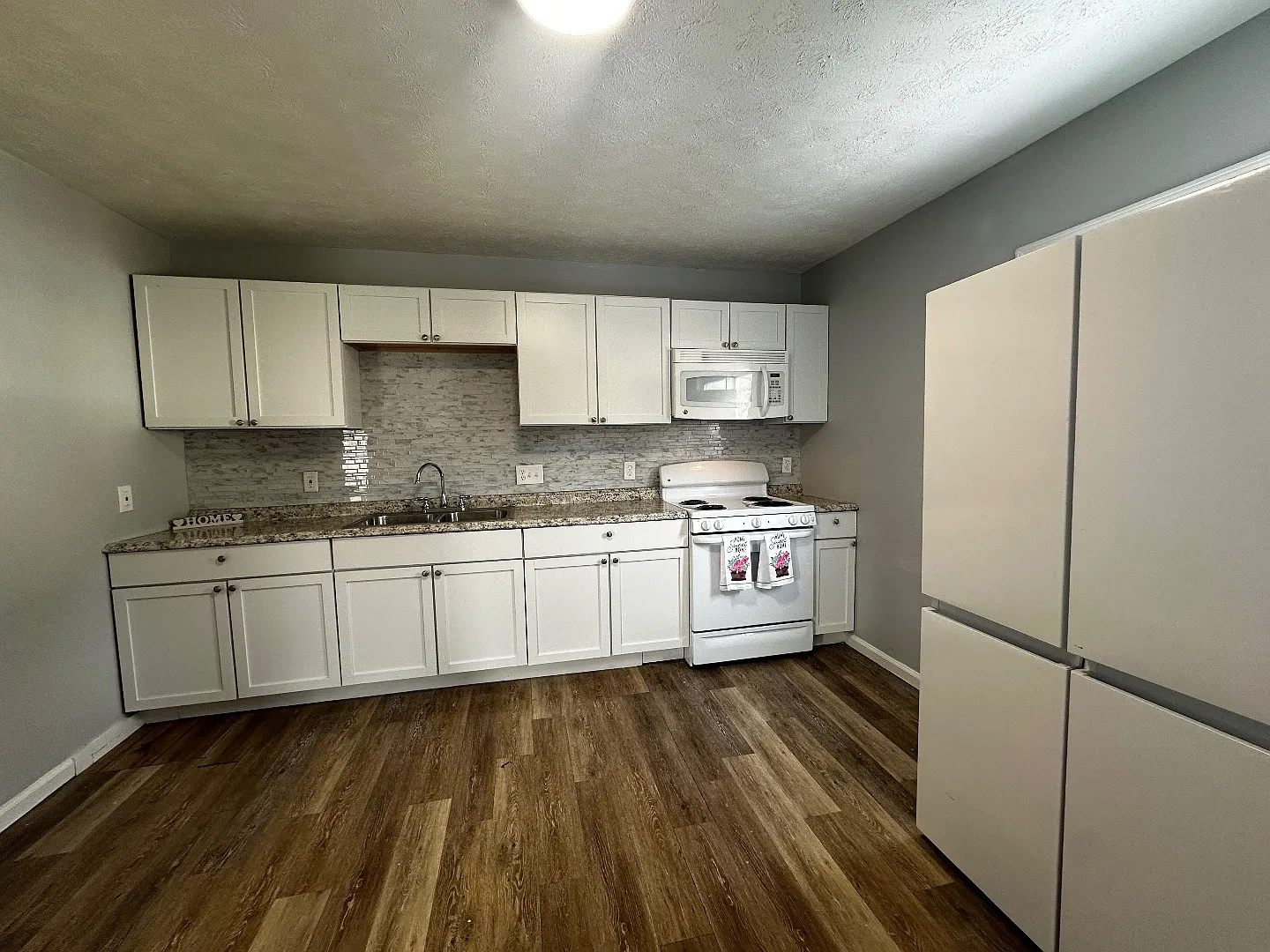 199 Saratoga Avenue - Apartment 2 — Photo 1