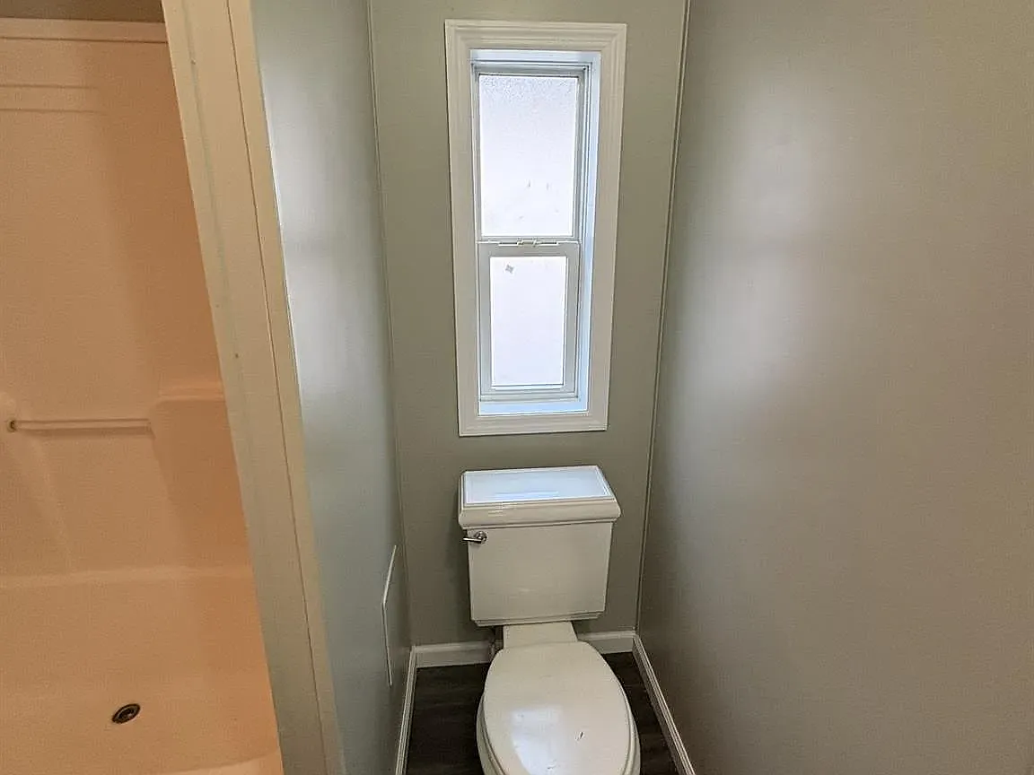 3 bed, 850 sqft, $2,150 — Photo 2