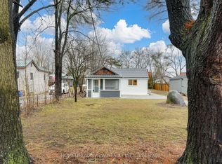 835 1st St S, Gravenhurst, ON P1P 1K3