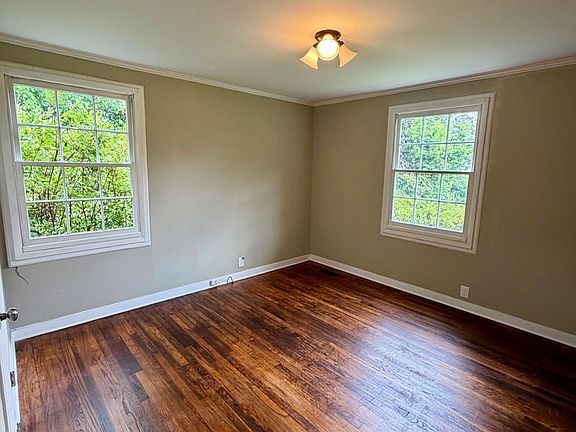 5th image of 1608 Garland Pl