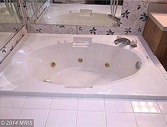 Garden tub in master bath