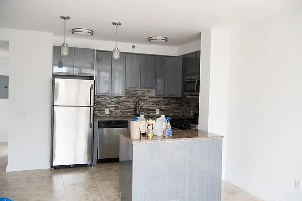 Rented by Gelfand Realty Inc | media 29