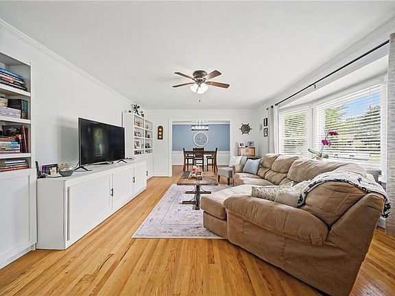 4th image of 5607 Greenefield Dr N