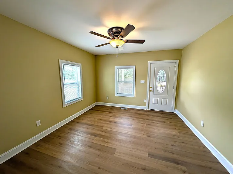 9616 China Grove Church Rd — Photo 2