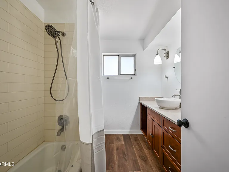 530 E Fairmont Dr — Photo 25