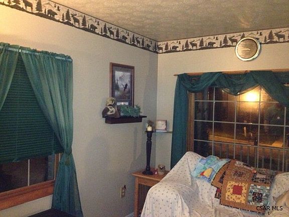 3rd image of 126 Cross St
