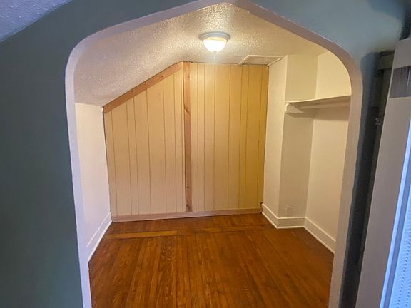 2nd image of 2632 Seneca St APT 3