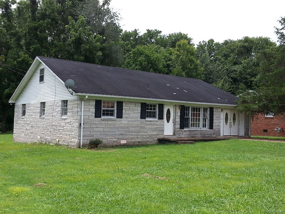 2nd image of 138 Frank Boyd St