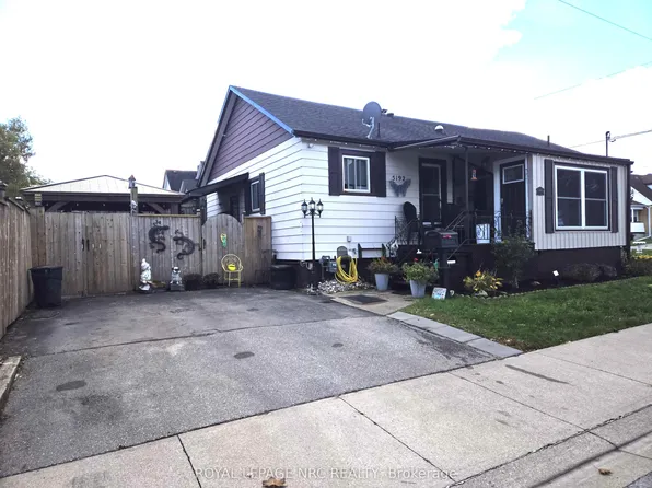 5192 Hamilton St, Niagara Falls, ON L2E 2W3