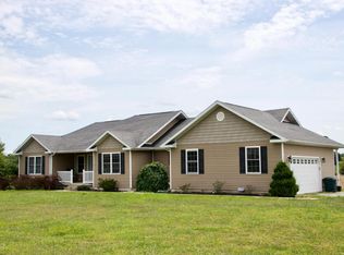 120 Hanover Ln, Murphysboro, IL 62966