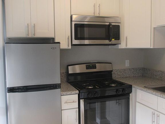4th image of 125 Ximeno Ave APT 05