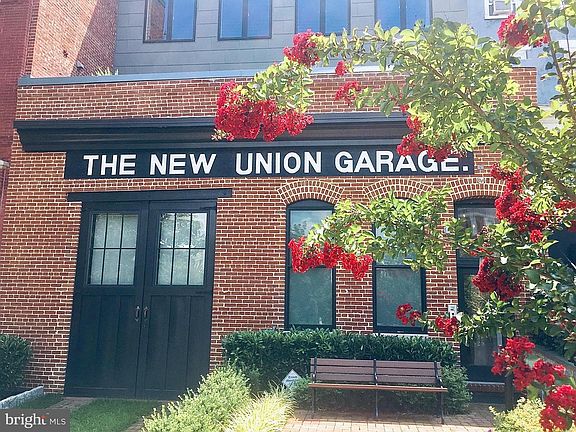 2nd image of 645 Maryland Ave NE Unit 301