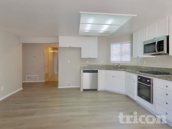 4th image of 37618 12th St E