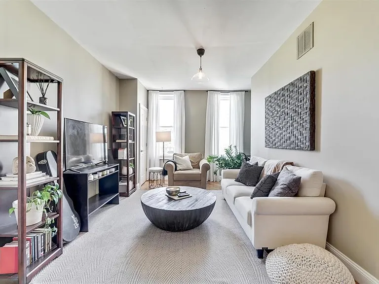 931 Park Ave #5R — Photo 5