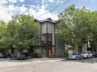 706 SE 33rd Pl #13, Portland, OR 97214