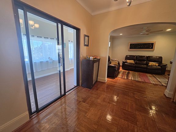 4th image of 51 Tower Pl APT 2