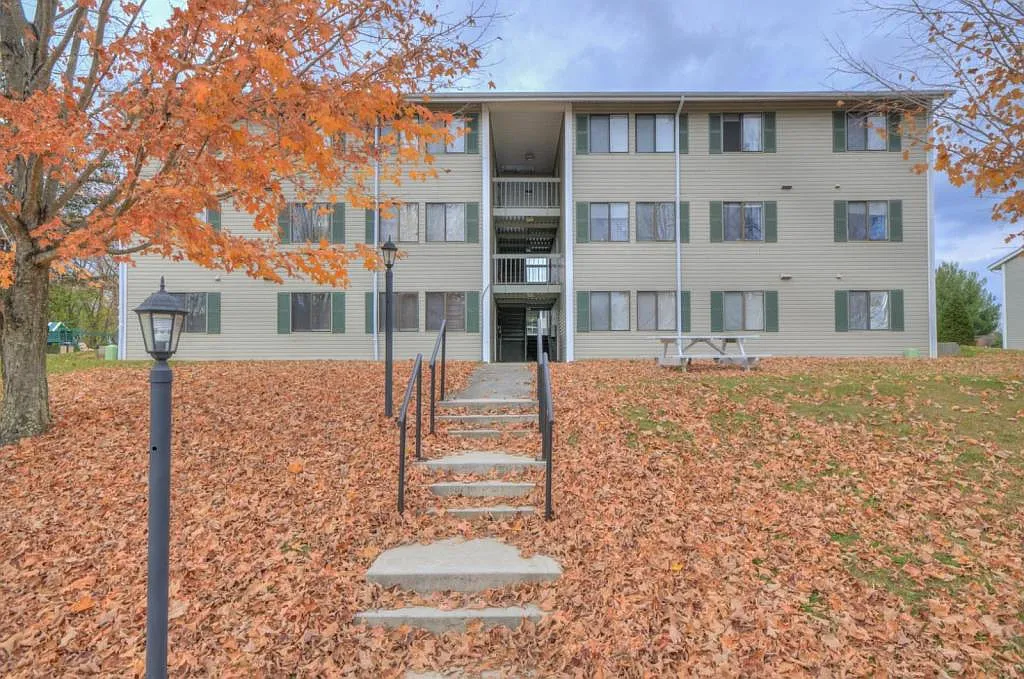 Building Photo - 960 Life Dr #18