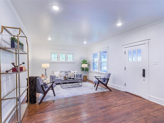 4th image of 7023 Stanford Ave
