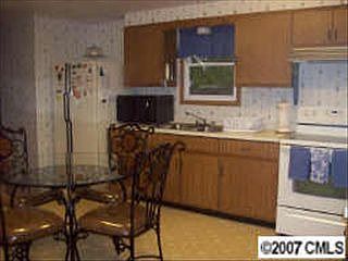 4th image of 2217 Myrtlewoods Dr