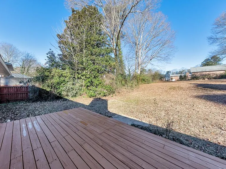 909 Rosedale Dr — Photo 28