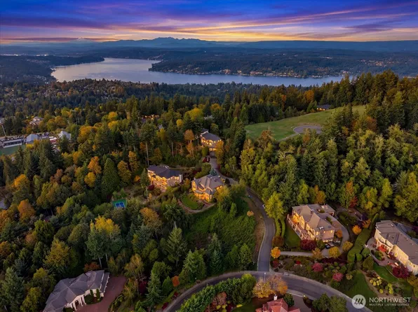 6452 170th Pl SE, Bellevue, WA 98006