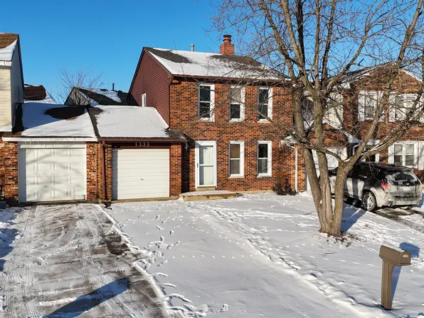 1333 Petersburg Ct, Carol Stream, IL 60188