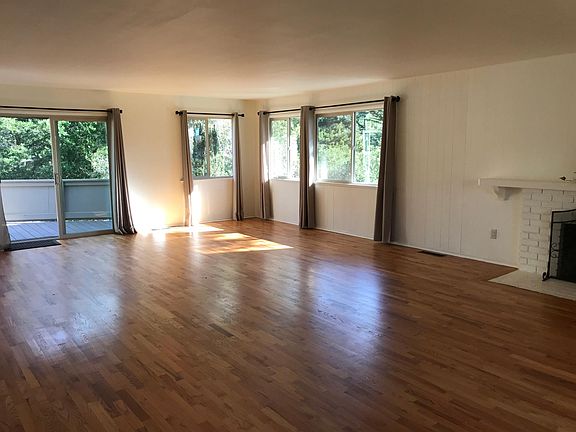 Living Room - east side