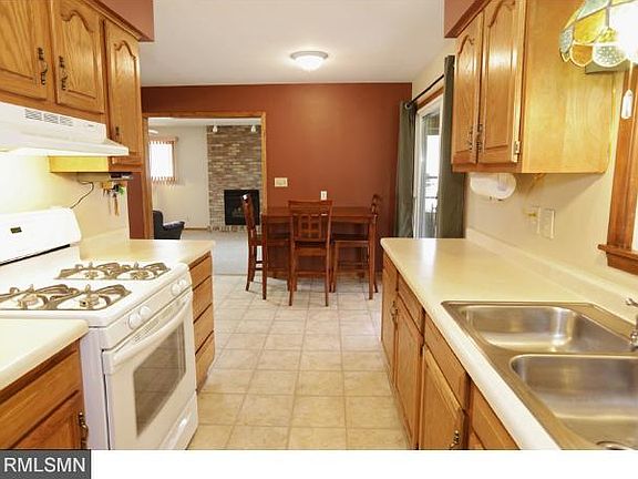 3rd image of 2207 Mesabi Ave