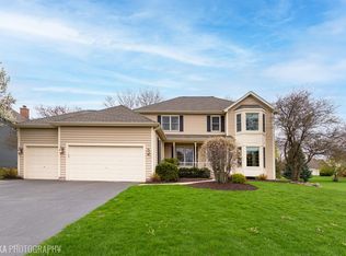 1409 Elk Trl, Cary, IL 60013