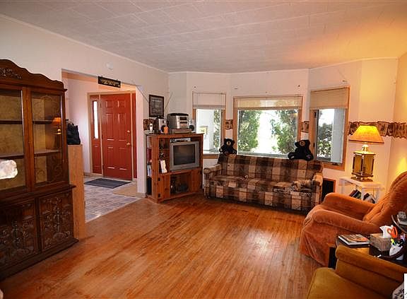 4th image of 535 N 59th Ave W