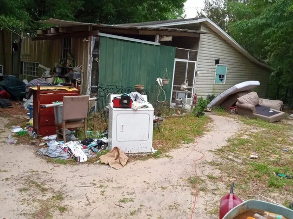 479 Woodpecker Ln, Holt, FL 32564