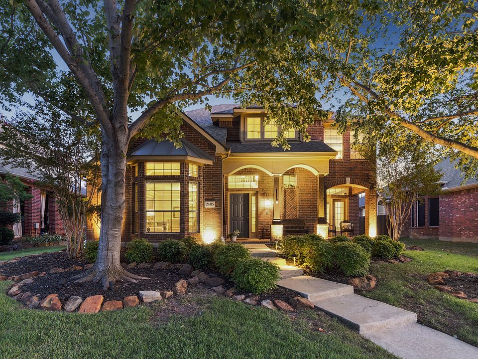 1st image of 2485 Thorntree Dr