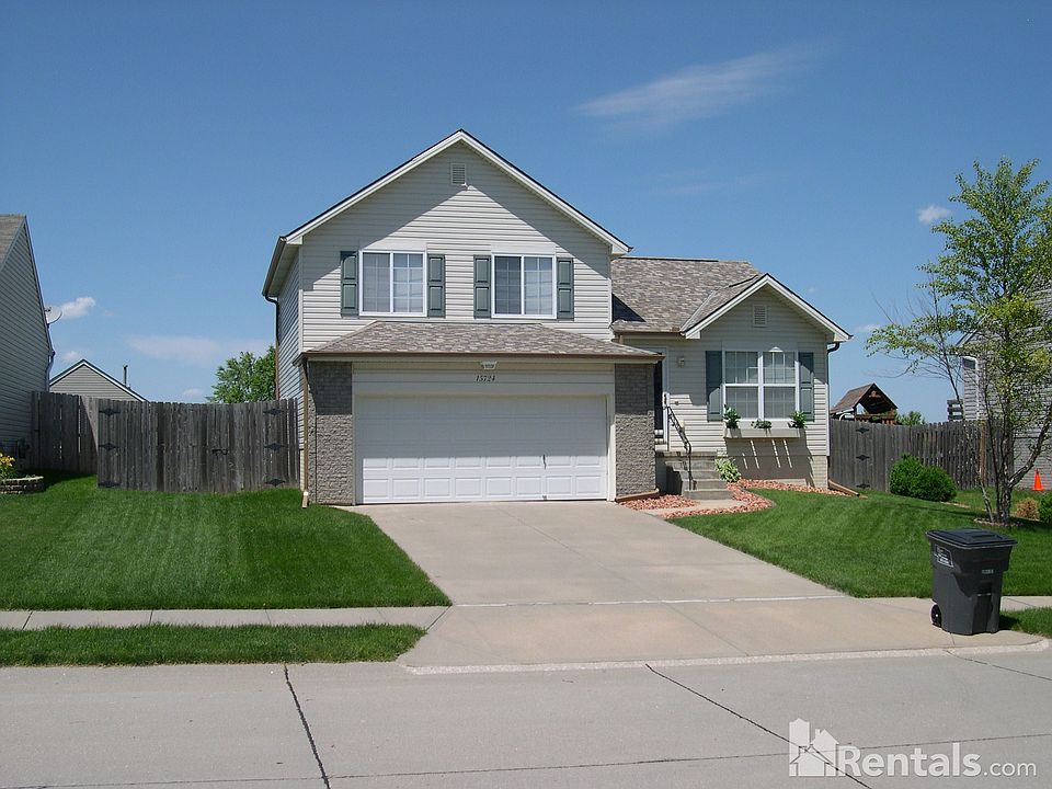 1st image of 15724 Cottonwood St