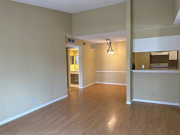 2nd image of 2120 El Paseo St APT 308