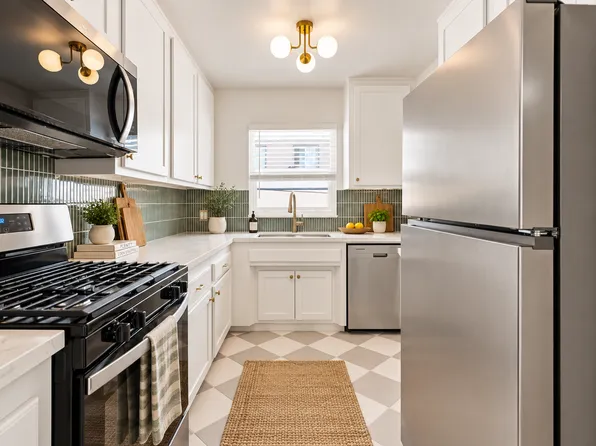 Newly Remodeled 1-Bedroom Upper Unit in Alamitos Beach, 1721 E Appleton St APT 12, Long Beach, CA 90802