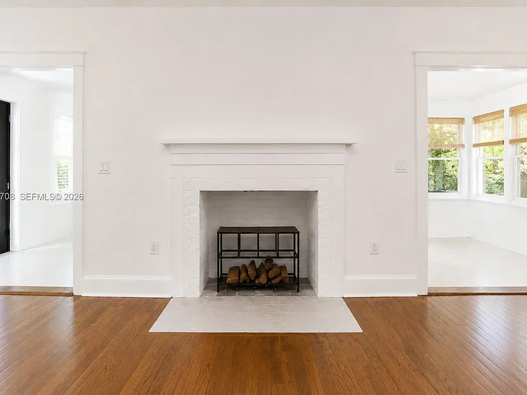 2272 SW 11th Ter — Photo 10
