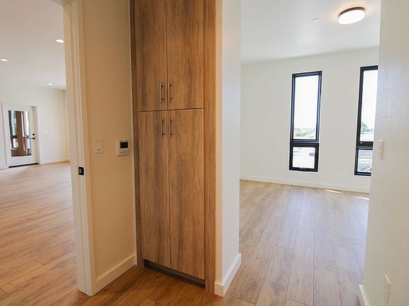 3rd image of 2800 Broad St #300