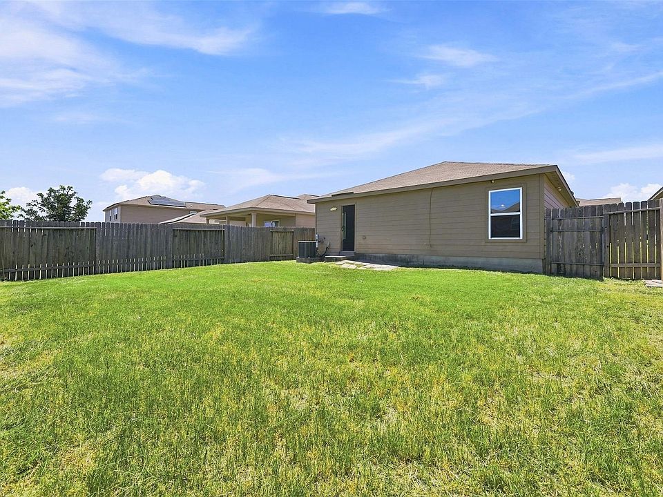 1st image of 360 Farmer Ln