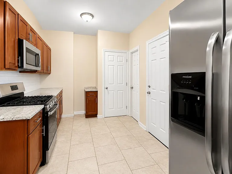 91 Leonard St #1 — Photo 3