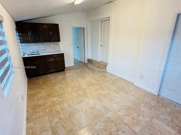 12465 SW 185th St, Miami, FL 33177